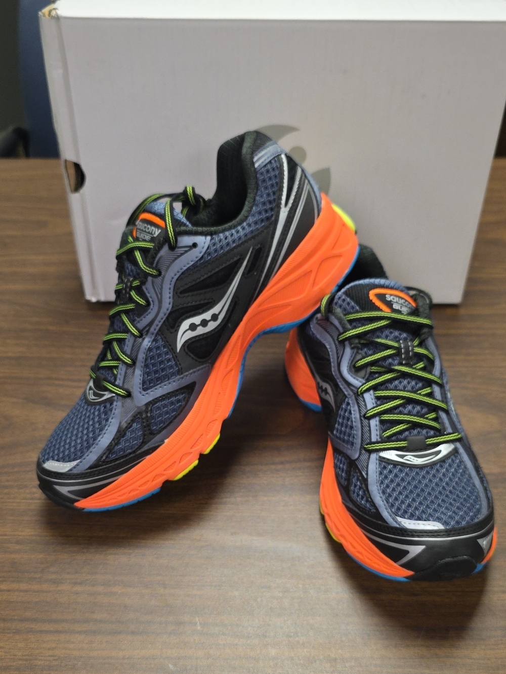 Saucony Progrid Guide 7 Grey/Multi S70936-13 Women's 10/ Men's 8.5 New